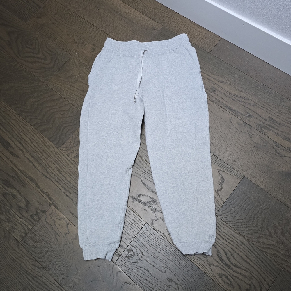Lululemon Scuba High-Rise Jogger Fleece 28" in Heathered Core Ultra Light Grey - Picture 3 of 9